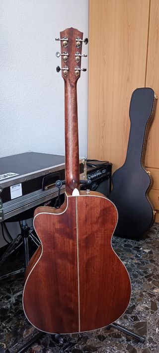 Guitarra acústica Fender Serie PARAMOUNT
