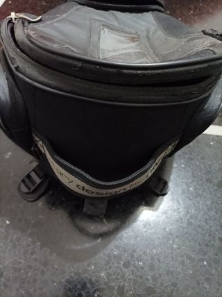Borsa magnetica per serbatoio moto