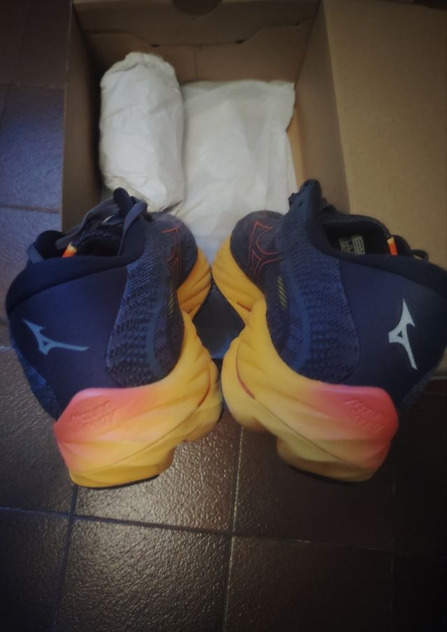 Mizuno Wave Rider 27