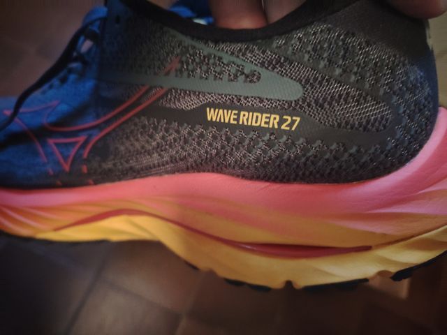 Mizuno Wave Rider 27