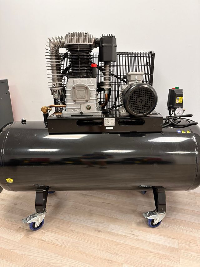 Compresores y secadores NUEVOS a la venta