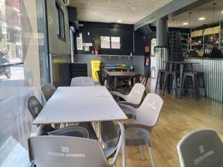 R-7047438 Traspaso Bar en Cornellà de Llobregat​