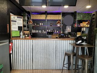 R-7047438 Traspaso Bar en Cornellà de Llobregat​