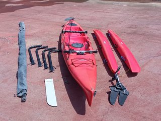 Kayak Trimarán a vela.