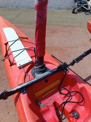 Kayak Trimarán a vela.