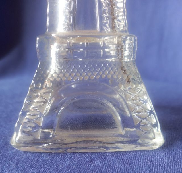 AVON, Torre Eiffel de cristal años 70