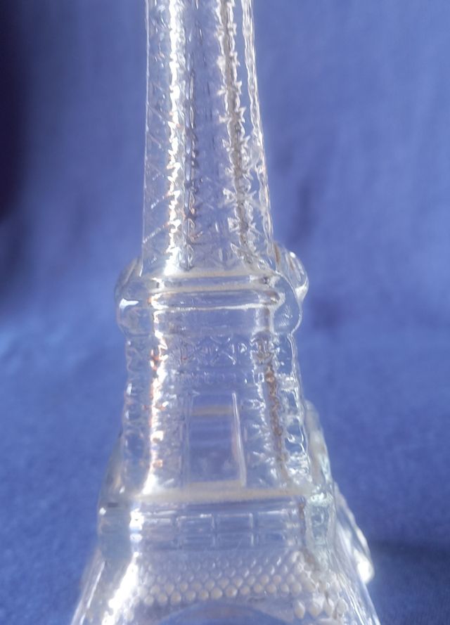 AVON, Torre Eiffel de cristal años 70