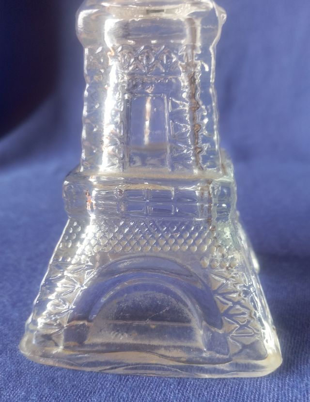 AVON, Torre Eiffel de cristal años 70