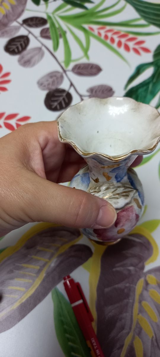 Vaso in ceramica piccolo metallo