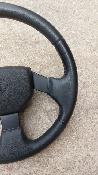 Volante clio 16v  5 gt turbo  r19 16v