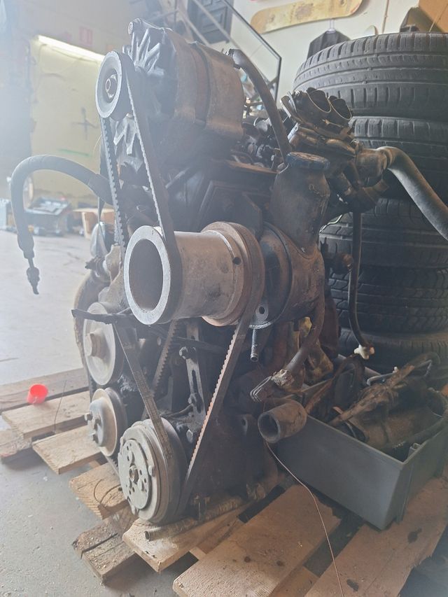 Motor chrysler 150 gt año 1978 completo