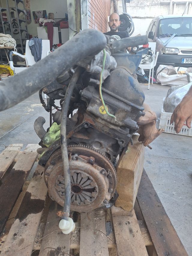 Motor chrysler 150 gt año 1978 completo