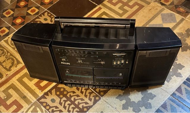 Radiocassette no funciona solo para decorar