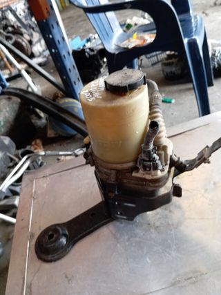 Bomba dirección Opel signum 2.2 dti 16v 2005