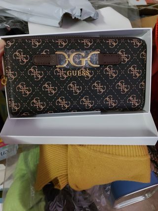 Portafoglio grande Guess