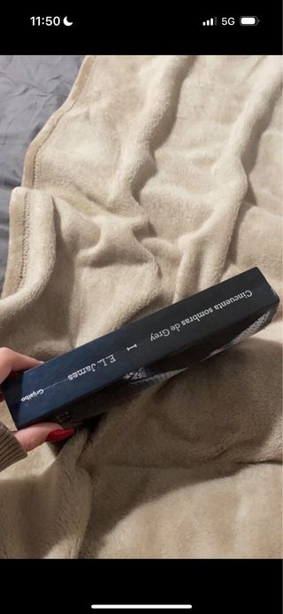 libro “cincuenta sombras de gray”