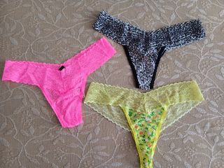 Tangas de encaje Victoria's Secret