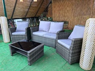 SOFAS Y MESA RATAN NUEVO ENVIO APARTE *685*038*326