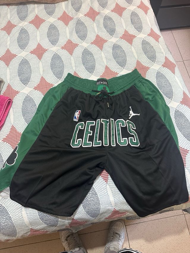 Pantalon de los celtics