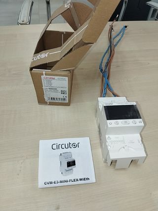 Contador eléctrico trifásico Flex