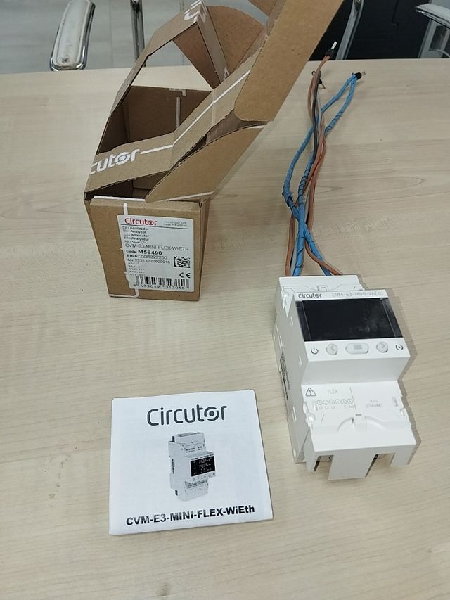 Contador eléctrico trifásico Flex