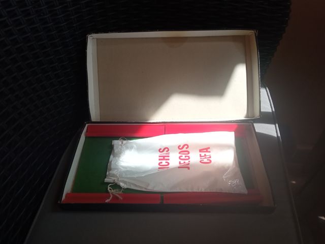 Juego de mesa educativo Intelect.