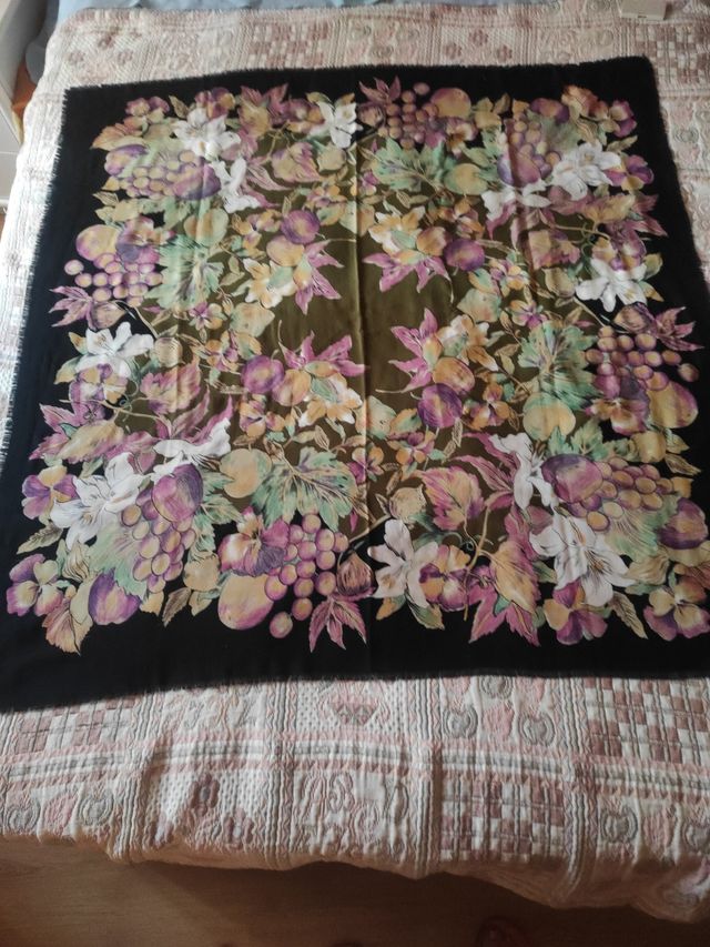 8 PAÑUELOS  LOS MAS GRANDES  1 METRO 15 CENT