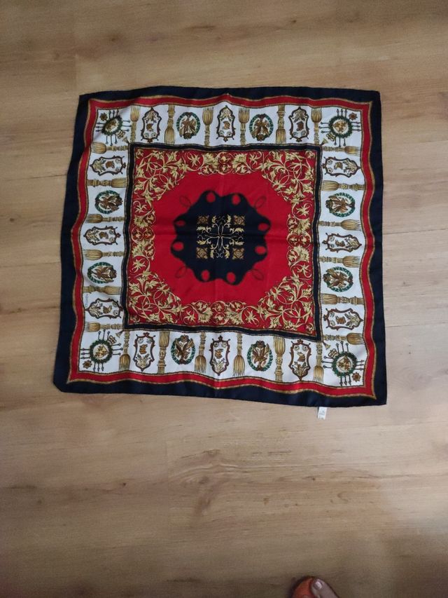 8 PAÑUELOS  LOS MAS GRANDES  1 METRO 15 CENT