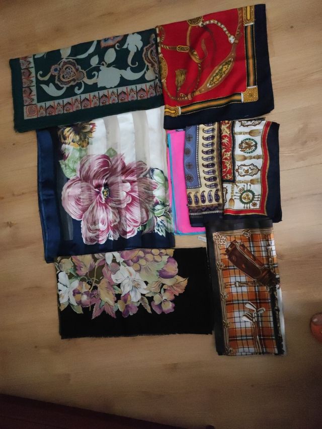 8 PAÑUELOS  LOS MAS GRANDES  1 METRO 15 CENT