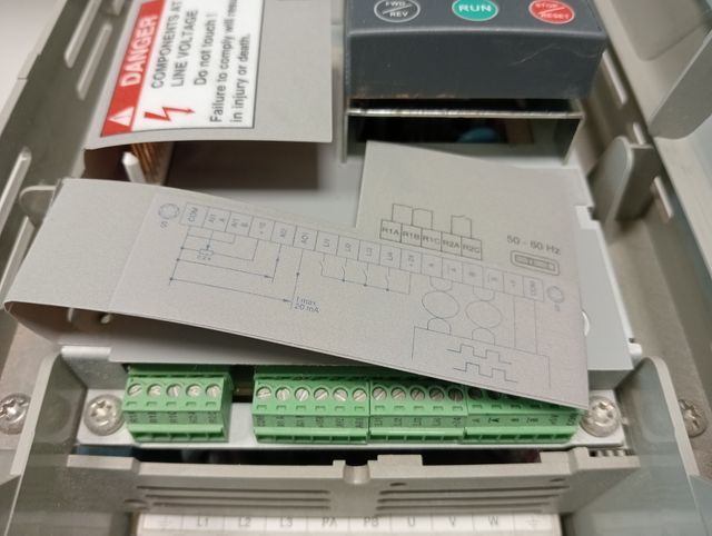 Variador frecuencia trifasico 0,75kw