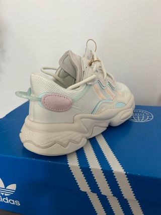 Adidas Ozweego w