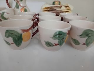 Stoviglie inglesi complete - Eleganza e tradizione