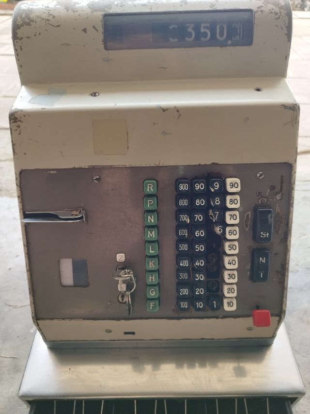 Caja registradora antigua 