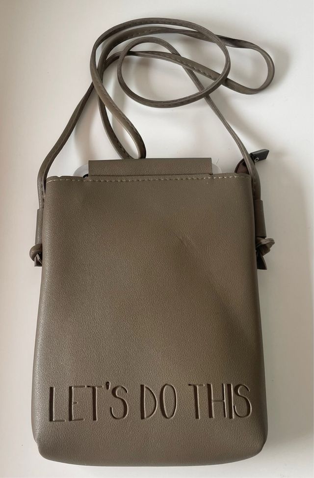 Bolso mini Alehop. Mano y hombro.