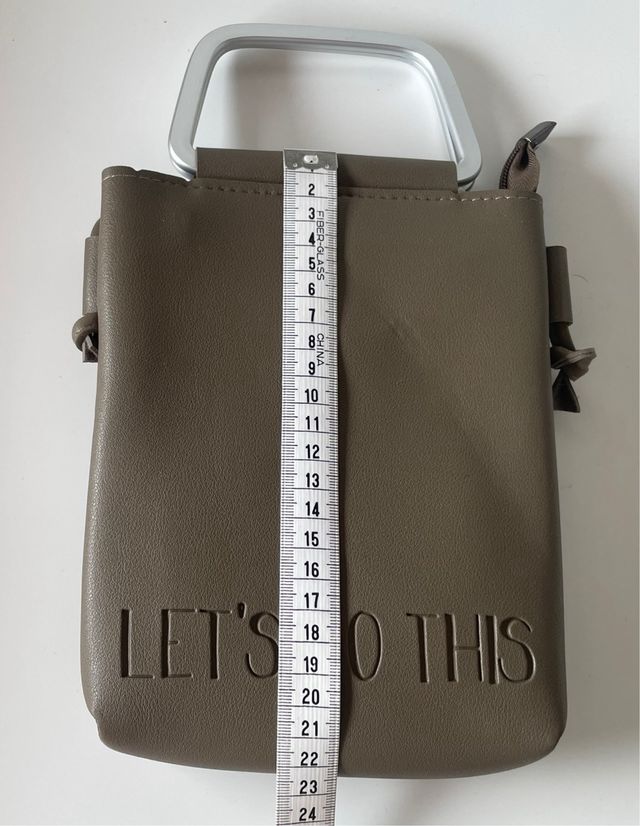 Bolso mini Alehop. Mano y hombro.