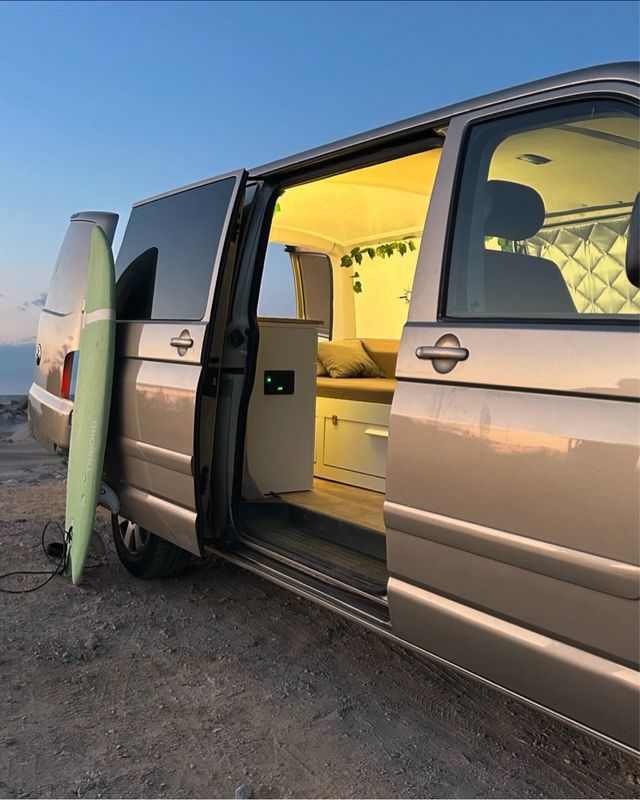 Alquiler Furgoneta Volkswaguen CAMPER
