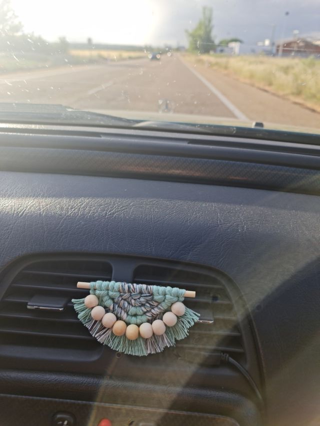 Ambientador coche macrame