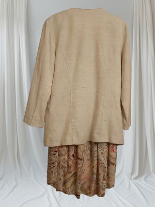 Conjunto casaco e saia