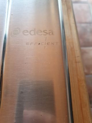 placa de fuegos de gas, marca edesa  con tapadera