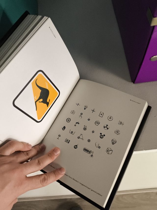 Libro mute, solo pictogramas