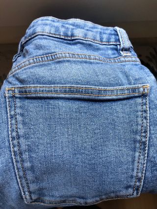 Pantalones vaqueros azul claro rectos de Zara