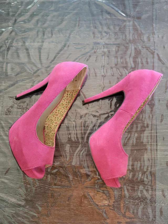 Scarpe con tacco fucsia