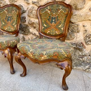 Especiales sillas Luis XV de recibidor en madera