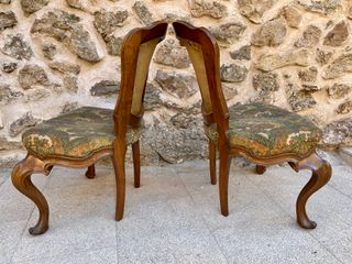 Especiales sillas Luis XV de recibidor en madera