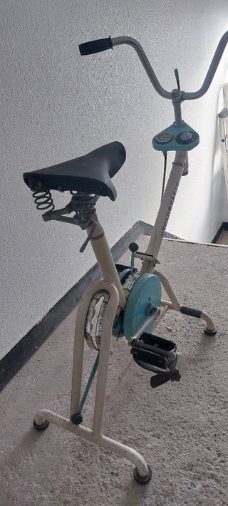 Bicicleta estática Cyclostatic