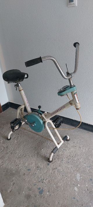Bicicleta estática Cyclostatic