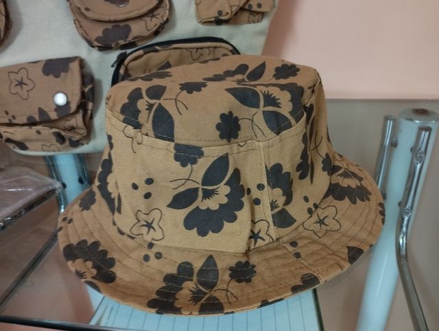 Borsa mare  naj O'Leary con manici in legno 