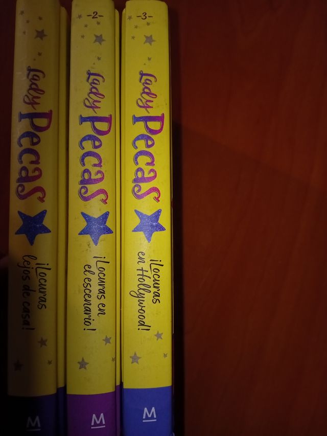 3 libros de lady pecas.