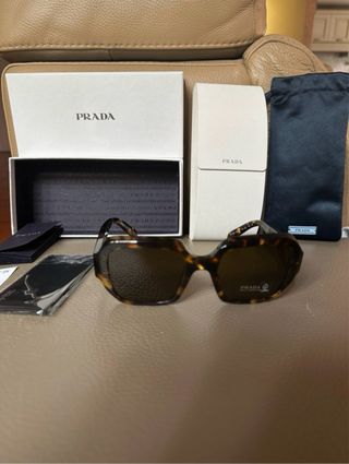 Occhiali da sole Prada