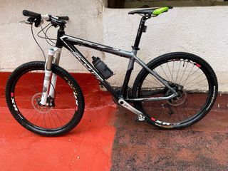 Bicicleta Scott Scale 20 (fibra de carbono) 